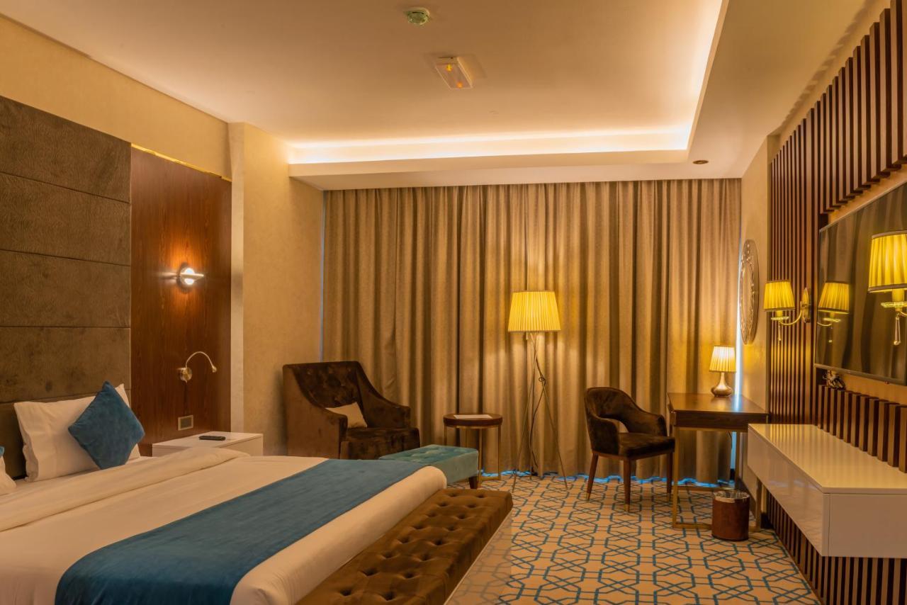Royal Crown Hotel Masqat Buitenkant foto