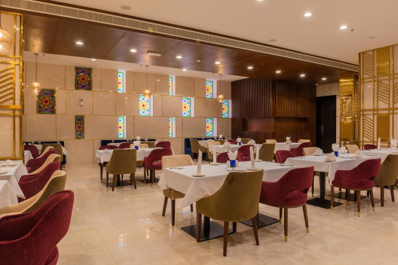 Royal Crown Hotel Masqat Buitenkant foto