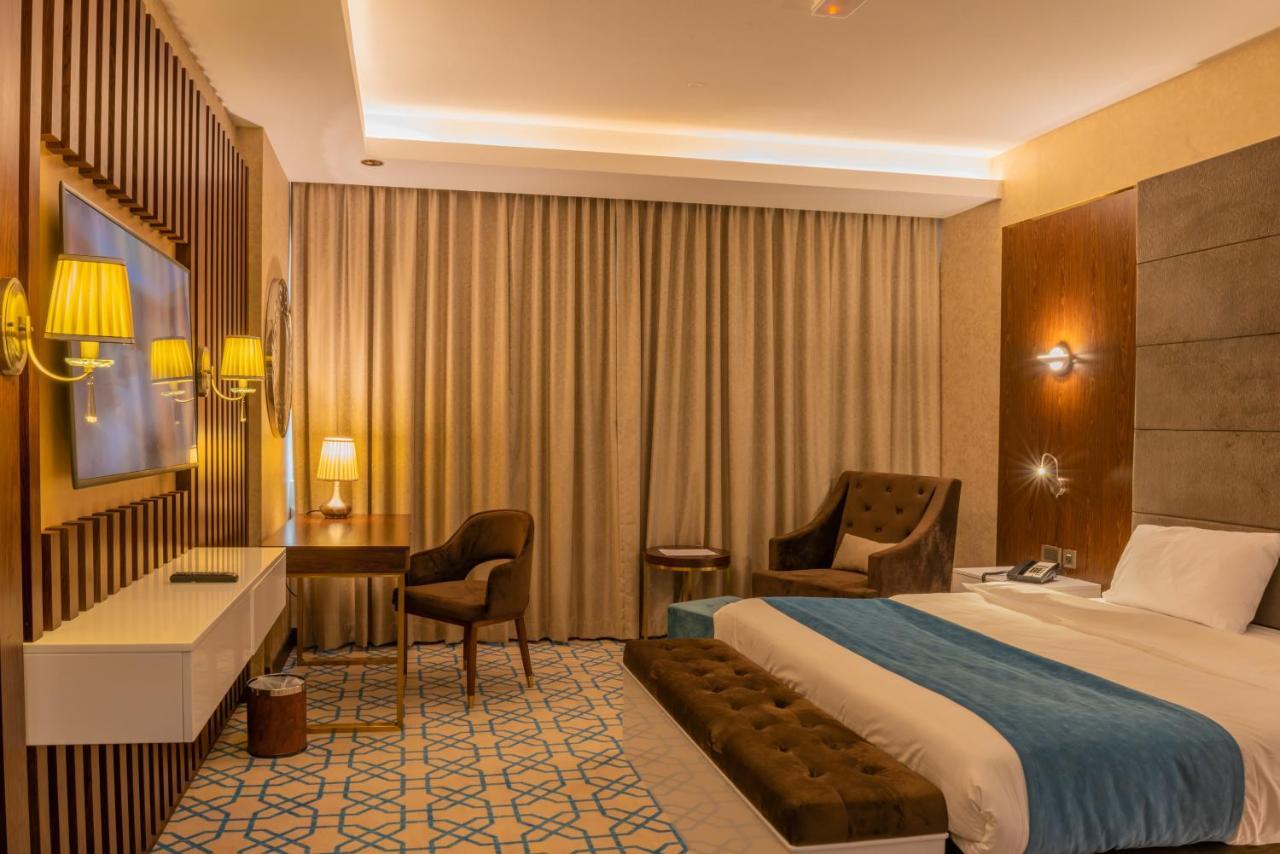 Royal Crown Hotel Masqat Buitenkant foto