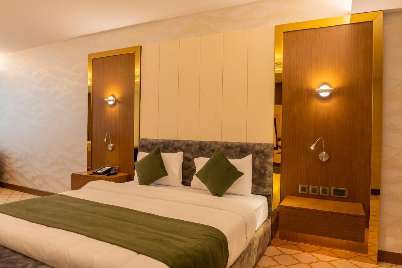 Royal Crown Hotel Masqat Buitenkant foto